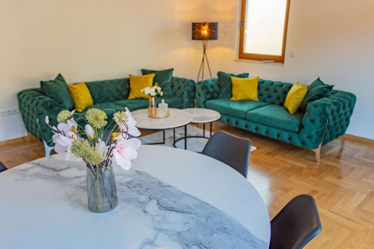 Sky Penthouse Old Bridge With Sauna And Jacuzzi موستار المظهر الخارجي الصورة