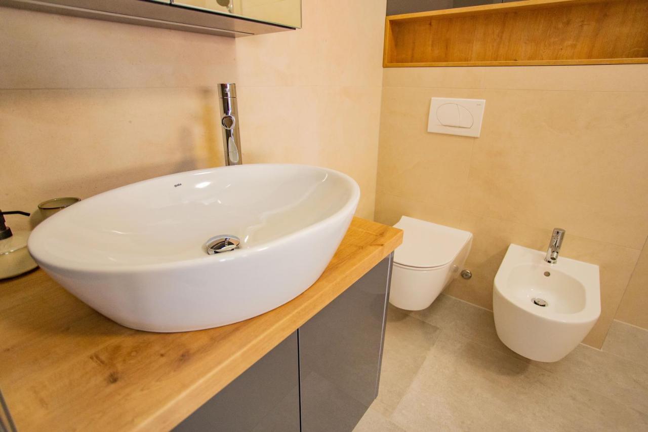 Sky Penthouse Old Bridge With Sauna And Jacuzzi موستار المظهر الخارجي الصورة